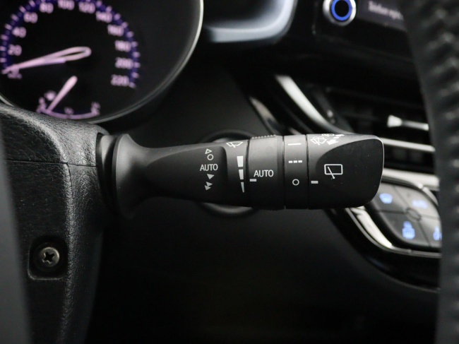 Toyota C-HR - 2.0 Hybrid First Edition