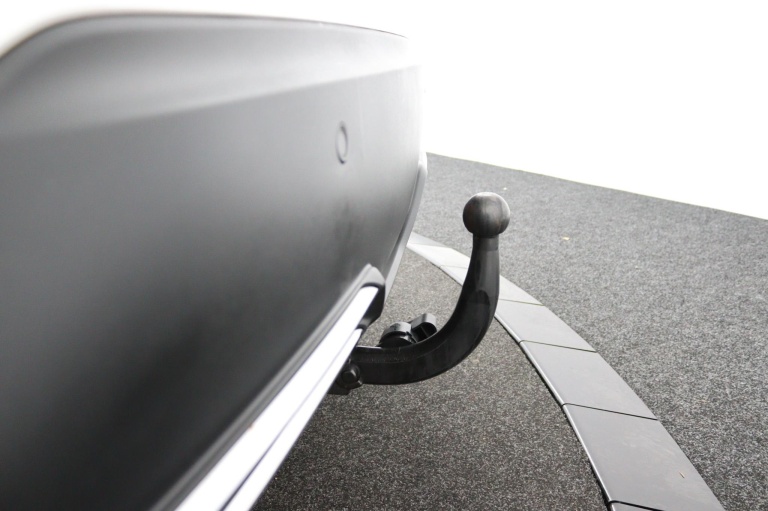 Toyota C-HR - 2.0 Hybrid First Edition 35