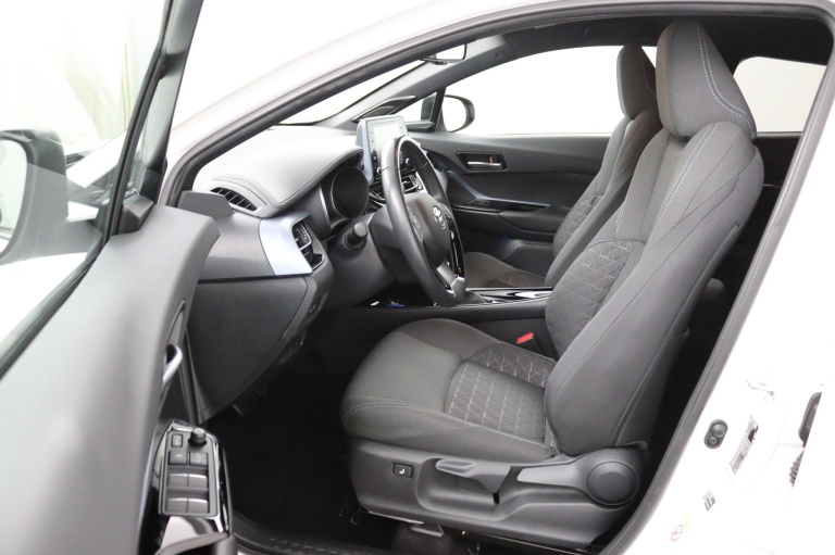 Toyota C-HR - 2.0 Hybrid First Edition 9