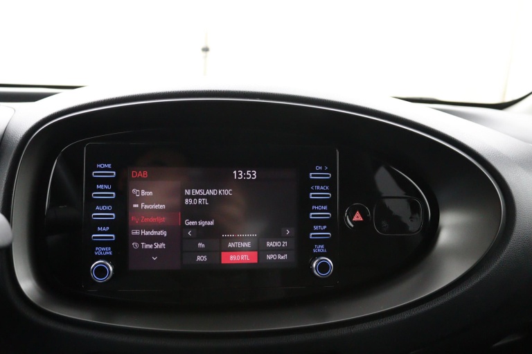 Toyota Aygo X - 1.0 VVT-i MT first 15