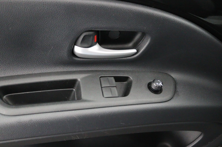 Toyota Aygo X - 1.0 VVT-i MT first 30