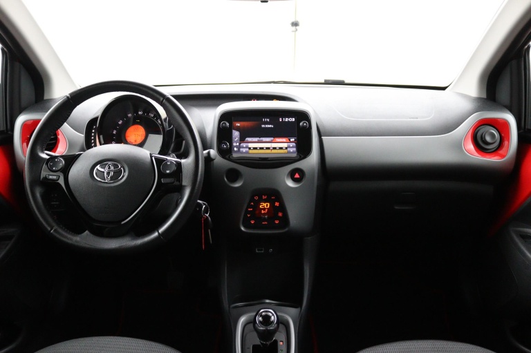 Toyota Aygo - 1.0 VVT-i x-joy Limited Automaat 10