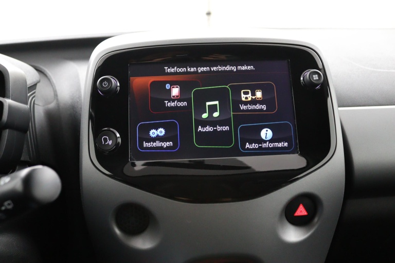 Toyota Aygo - 1.0 VVT-i x-joy Limited Automaat 13