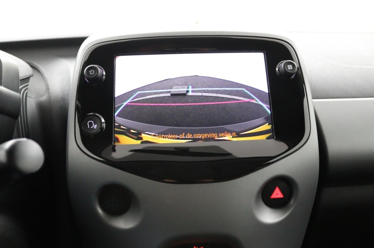 Toyota Aygo - 1.0 VVT-i x-joy Limited Automaat 14