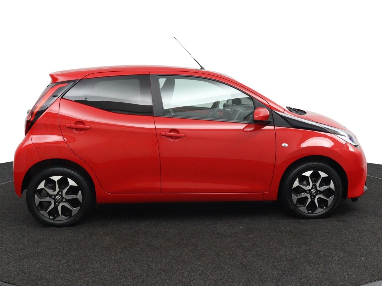 Toyota Aygo - 1.0 VVT-i x-joy Limited Automaat 6