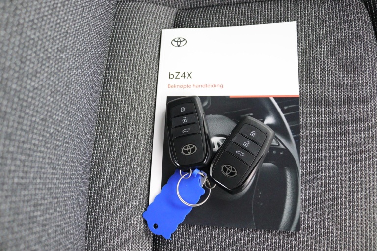 Toyota bZ4X - Dynamic 73 kWh 26