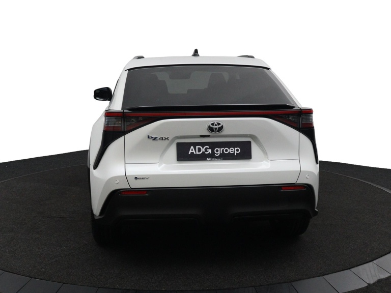 Toyota bZ4X - Dynamic 73 kWh 8