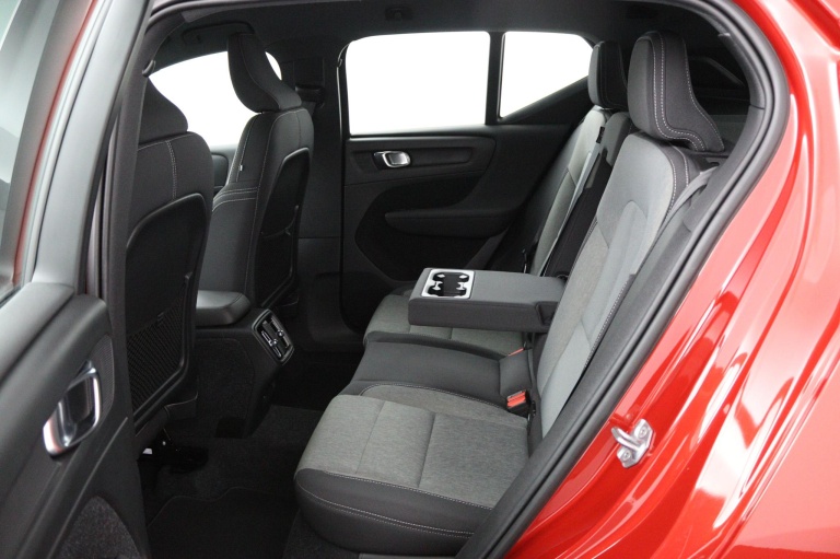 Volvo XC40 - 1.5 T3 Business Pro 45