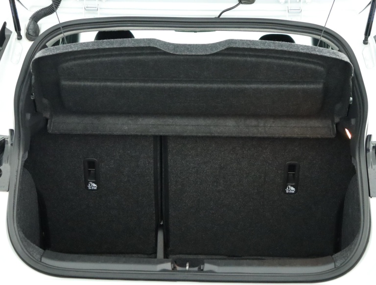 Nissan Micra - 0.9 IG-T N-Connecta 23