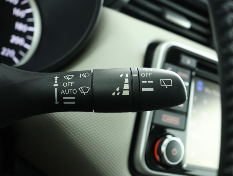 Nissan Micra - 0.9 IG-T N-Connecta 32