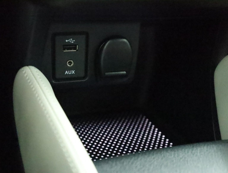 Nissan Micra - 0.9 IG-T N-Connecta 50