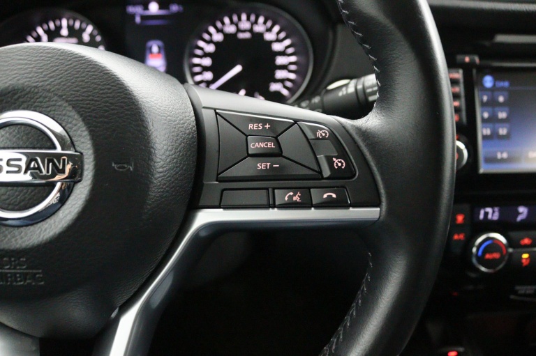 Nissan Qashqai - 1.2 N-Connecta 21