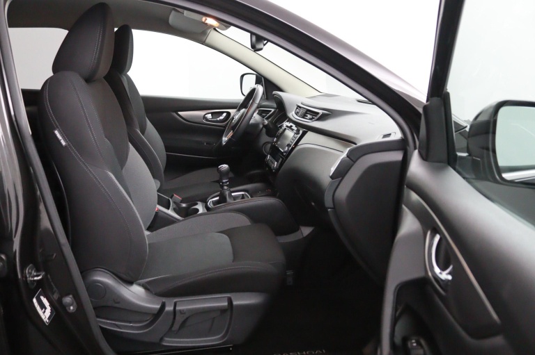Nissan Qashqai - 1.2 N-Connecta 22