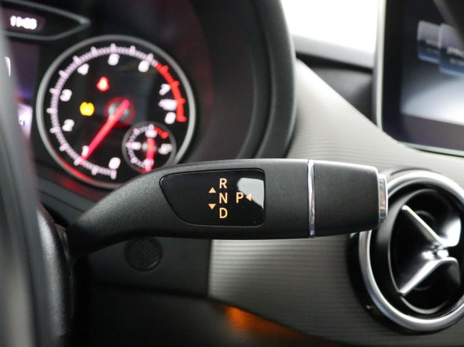 Mercedes-Benz B-klasse - 180 Lease Edition Plus