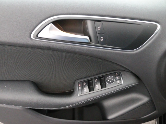 Mercedes-Benz B-klasse - 180 Lease Edition Plus