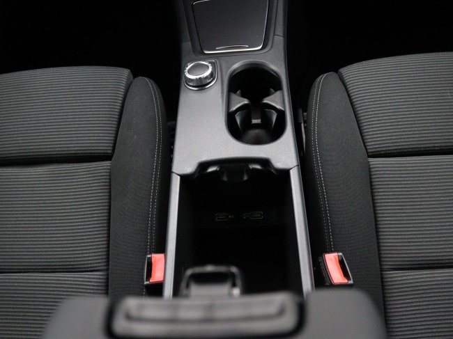 Mercedes-Benz B-klasse - 180 Lease Edition Plus