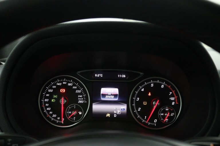 Mercedes-Benz B-klasse - 180 Lease Edition Plus 6