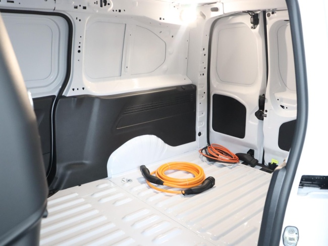 Toyota PROACE CITY Electric - Navigator Long 50 kWh