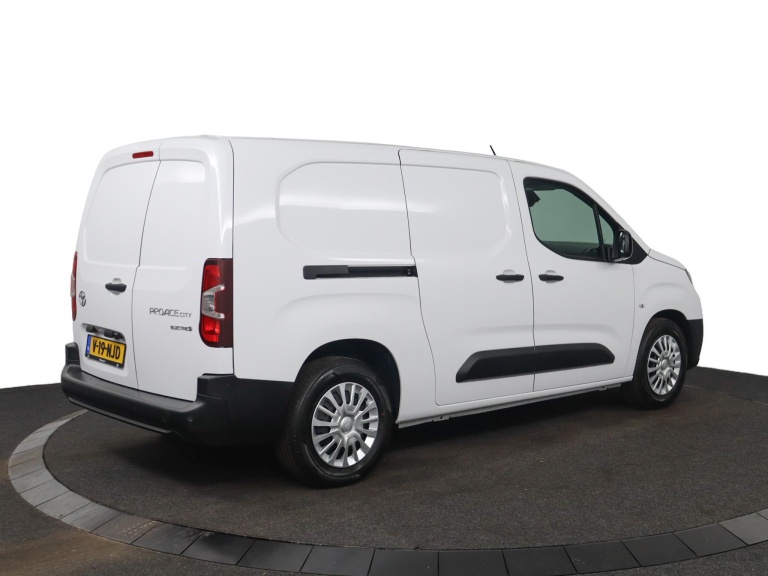 Toyota PROACE CITY Electric - Navigator Long 50 kWh 2