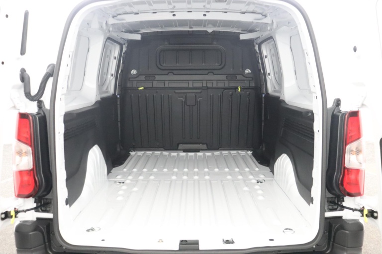 Toyota PROACE CITY Electric - Navigator Long 50 kWh 23