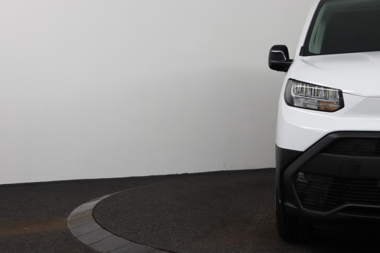 Toyota PROACE CITY Electric - Navigator Long 50 kWh 32