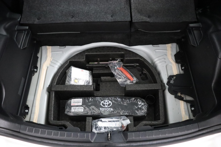 Toyota Yaris - 1.5 Hybrid Trend 35