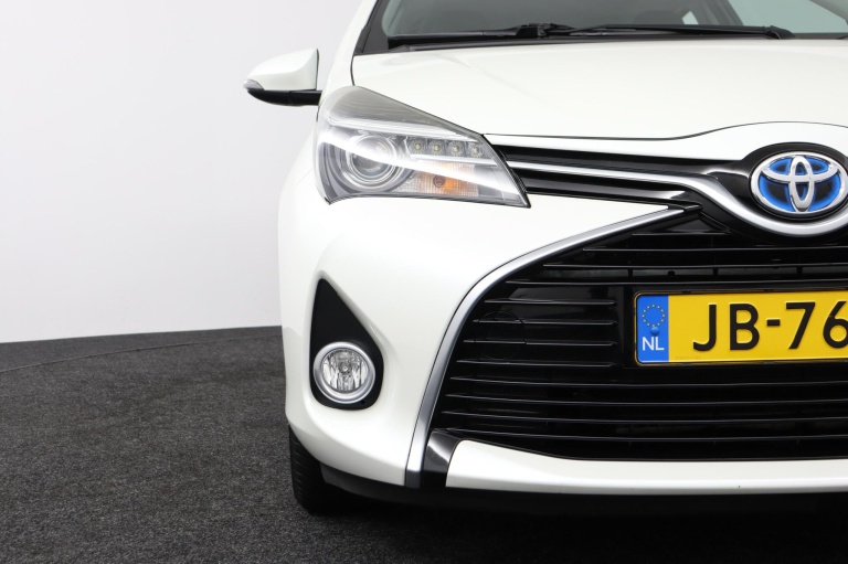 Toyota Yaris - 1.5 Hybrid Trend 37