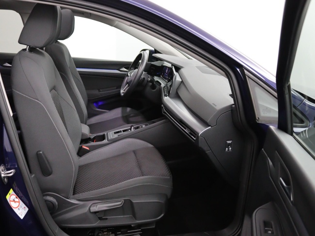 Volkswagen Golf - 1.5 eTSI Style