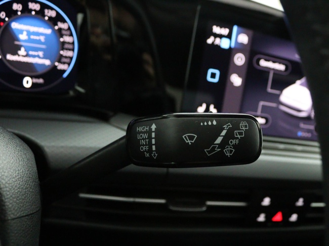 Volkswagen Golf - 1.5 eTSI Style