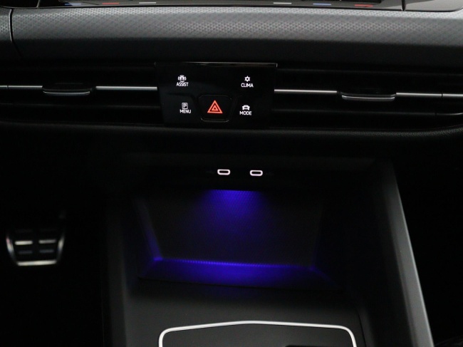 Volkswagen Golf - 1.5 eTSI Style