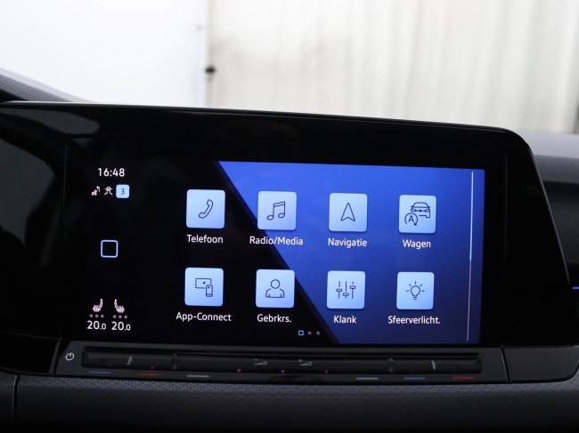 Volkswagen Golf - 1.5 eTSI Style