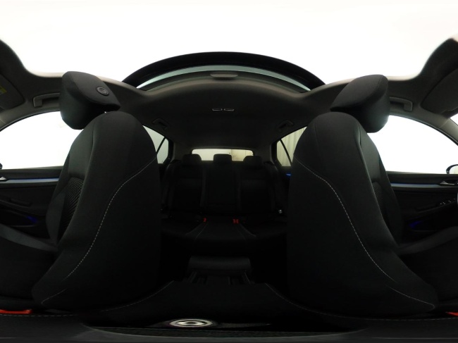 Volkswagen Golf - 1.5 eTSI Style