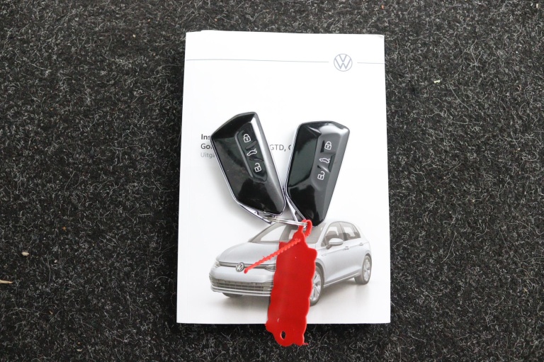 Volkswagen Golf - 1.5 eTSI Style 9