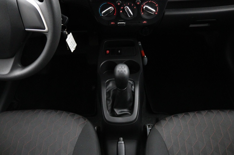 Mitsubishi Space Star - 1.2 Connect+ 21