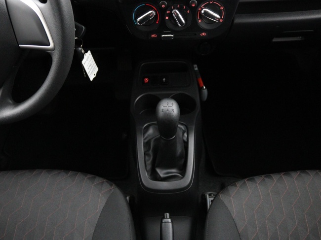 Mitsubishi Space Star - 1.2 Connect+