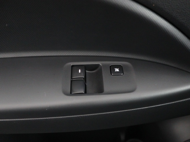 Mitsubishi Space Star - 1.2 Connect+