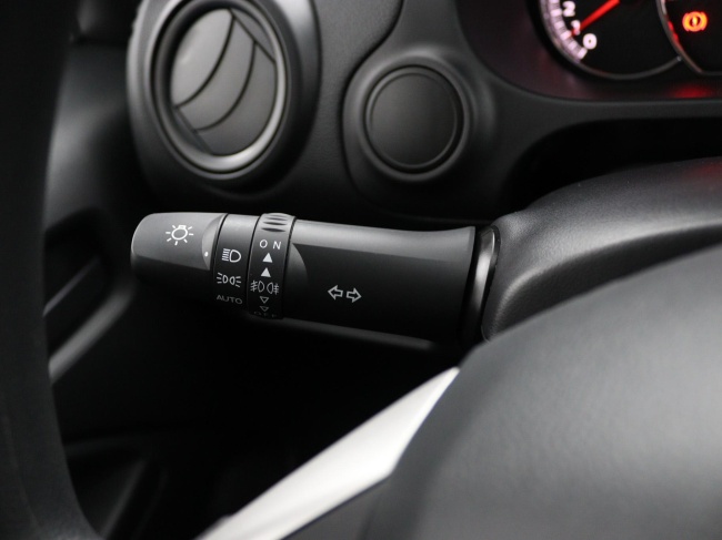 Mitsubishi Space Star - 1.2 Connect+