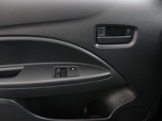 Mitsubishi Space Star - 1.2 Connect+