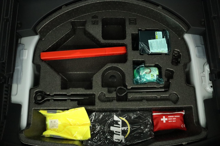 Toyota RAV4 - 2.5 Hybrid AWD GR SPORT 34