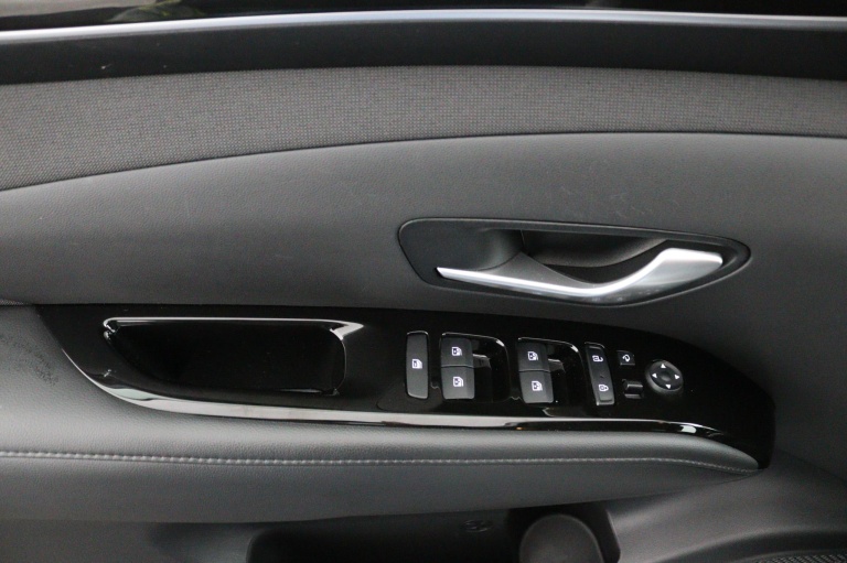 Hyundai Tucson - 1.6 T-GDI HEV Comfort Smart 28