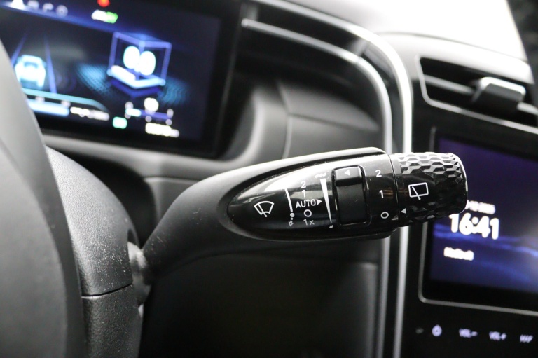 Hyundai Tucson - 1.6 T-GDI HEV Comfort Smart 31