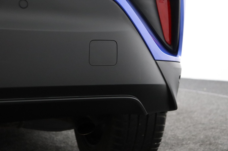 Toyota C-HR - 1.8 Hybrid Bi-Tone 37