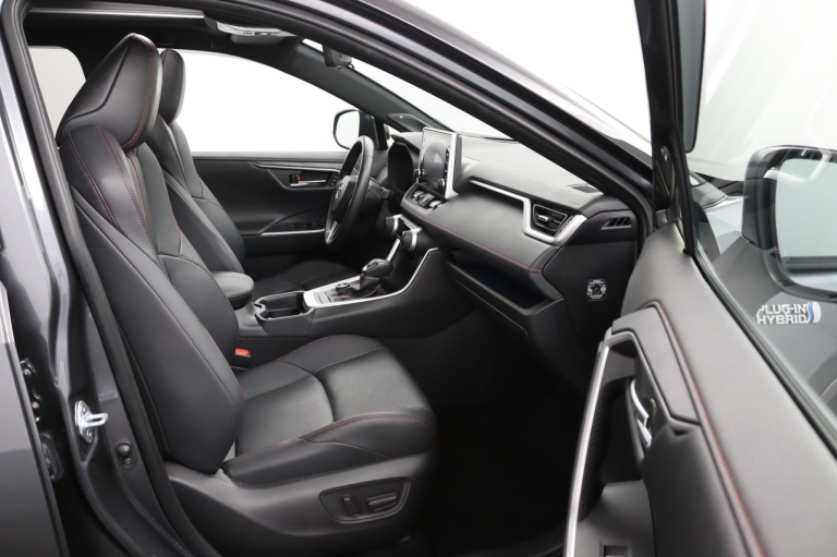Toyota RAV4 - 2.5 Plug-in Hybrid AWD Bi-Tone Plus 13