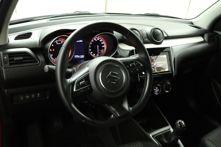 Suzuki Swift - 1.2 Stijl Smart Hybrid 60