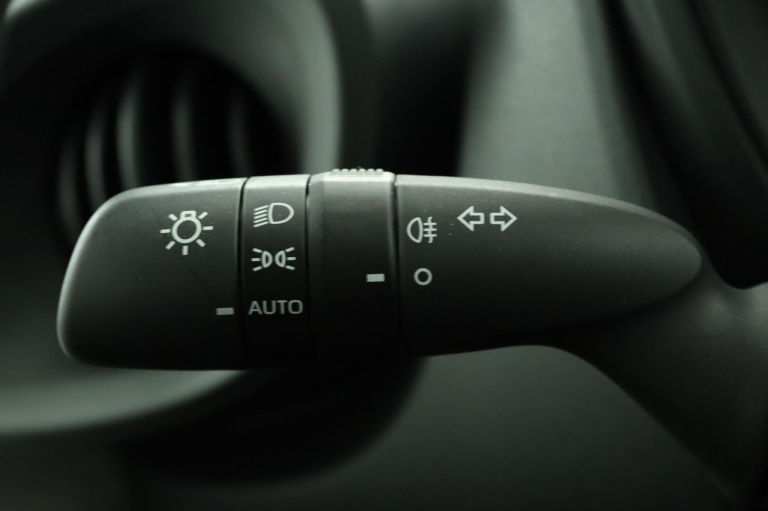 Toyota Aygo X - 1.0 VVT-i MT Play 30