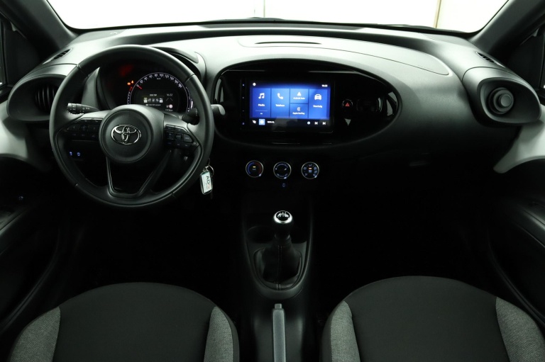 Toyota Aygo X - 1.0 VVT-i MT Play 4