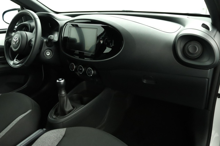 Toyota Aygo X - 1.0 VVT-i MT Play 42