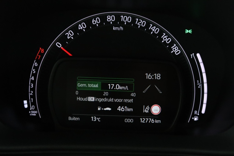 Toyota Aygo X - 1.0 VVT-i MT Play 6