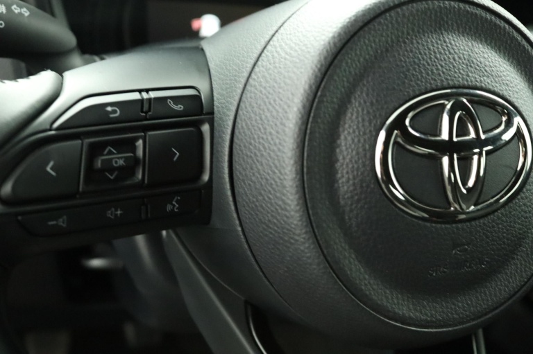 Toyota Aygo X - 1.0 VVT-i MT Play 19