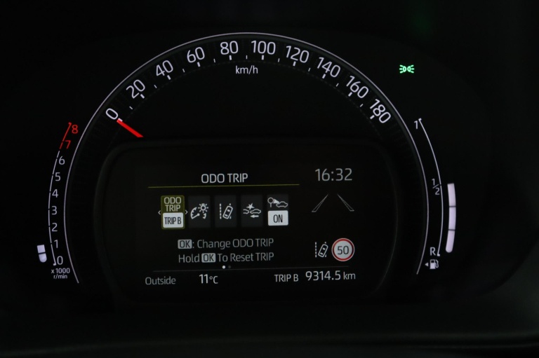 Toyota Aygo X - 1.0 VVT-i MT Play 44